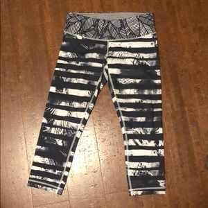 Lululemon Wunder Under Crop Leggings